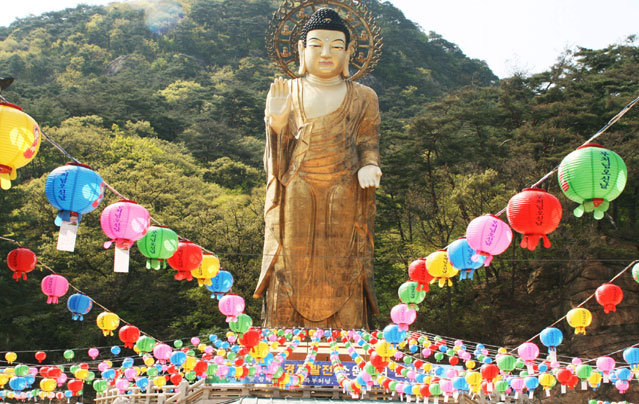 buddhas birthday holiday in korea